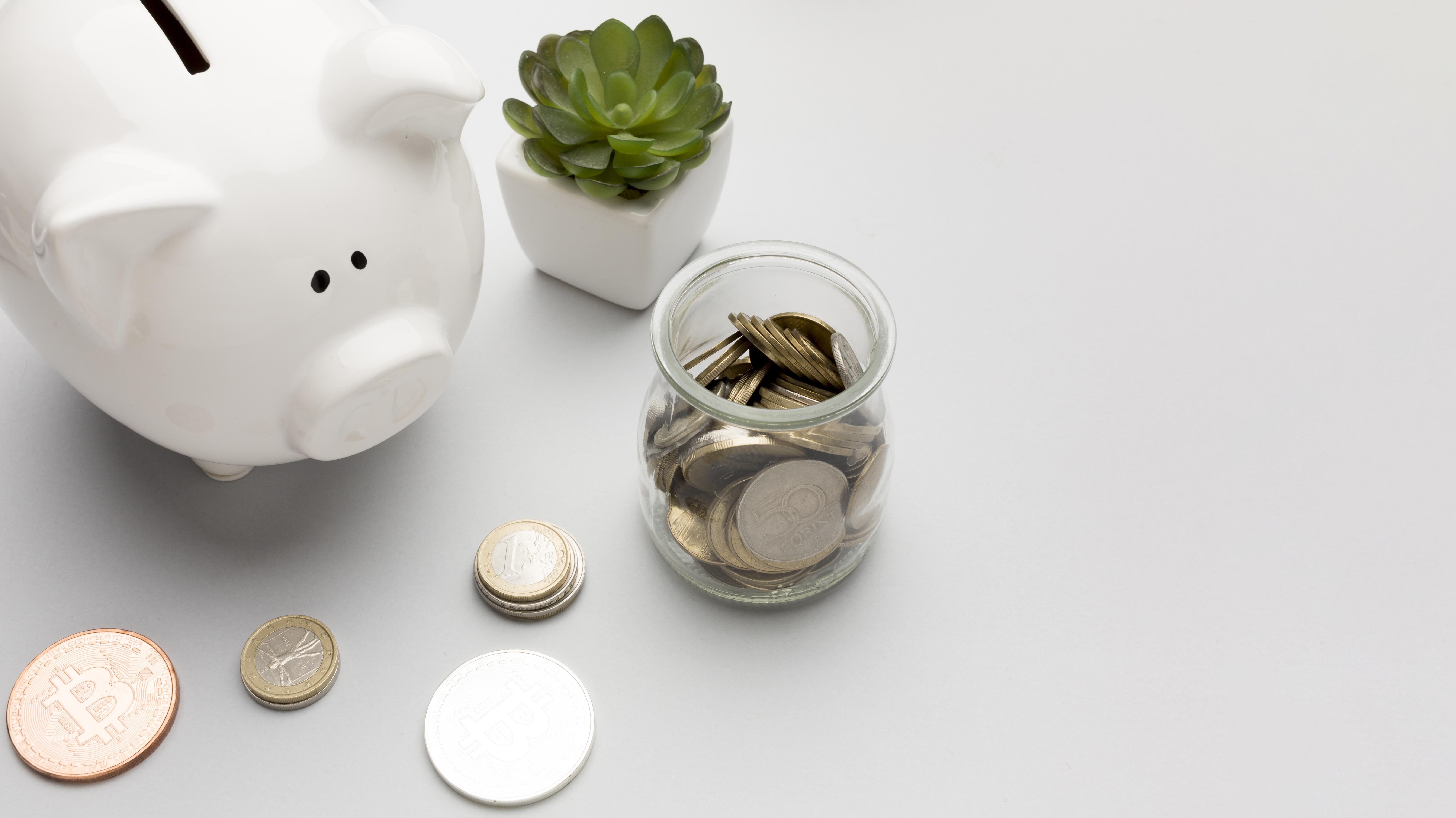 An illustration of smart investing for beginners with growth projections